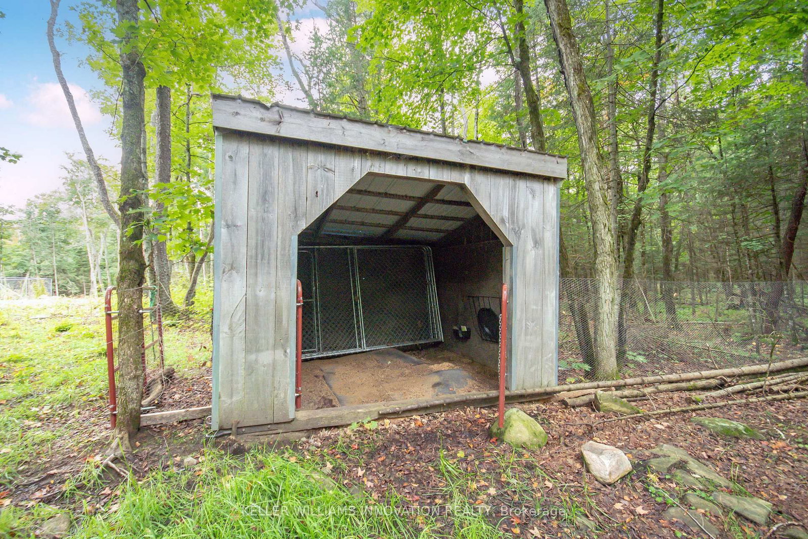 Listing Image 12