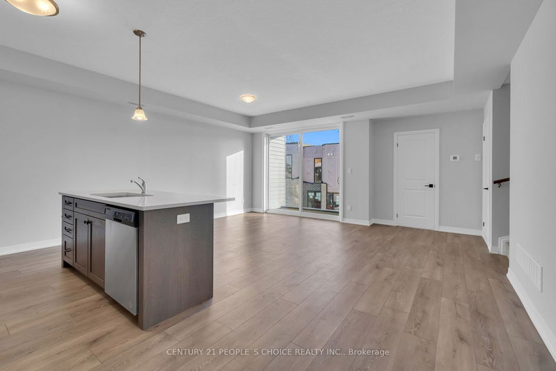 home for lease on 76-261 Woodbine Avenue