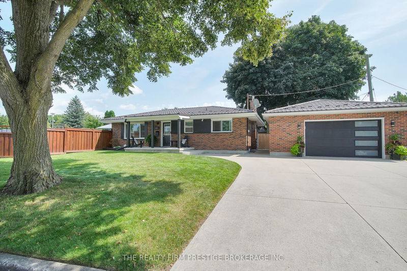 home for sale on 281 Tweedsmuir Avenue