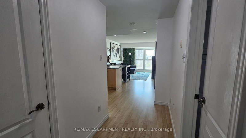 1505 - 135 James St S, Hamilton, L8P 2Z6 | Image 2