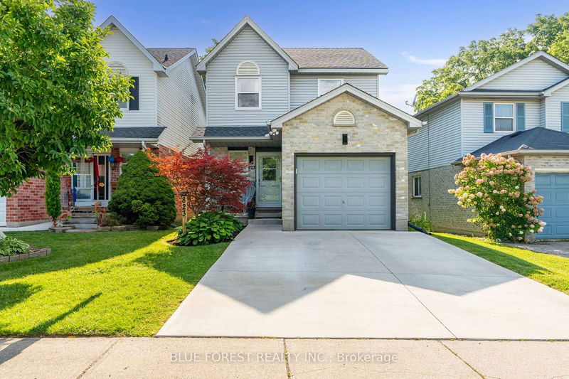 home for sale on 823 Deveron Crescent