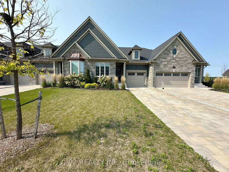 home for lease on 3937 Mitchell Crescent