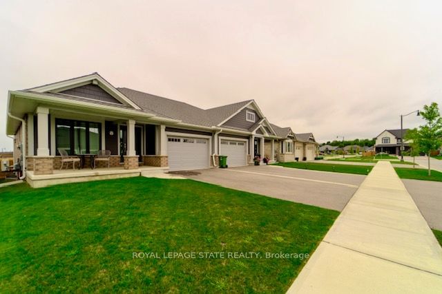 home for sale on 8 Harlequin Court