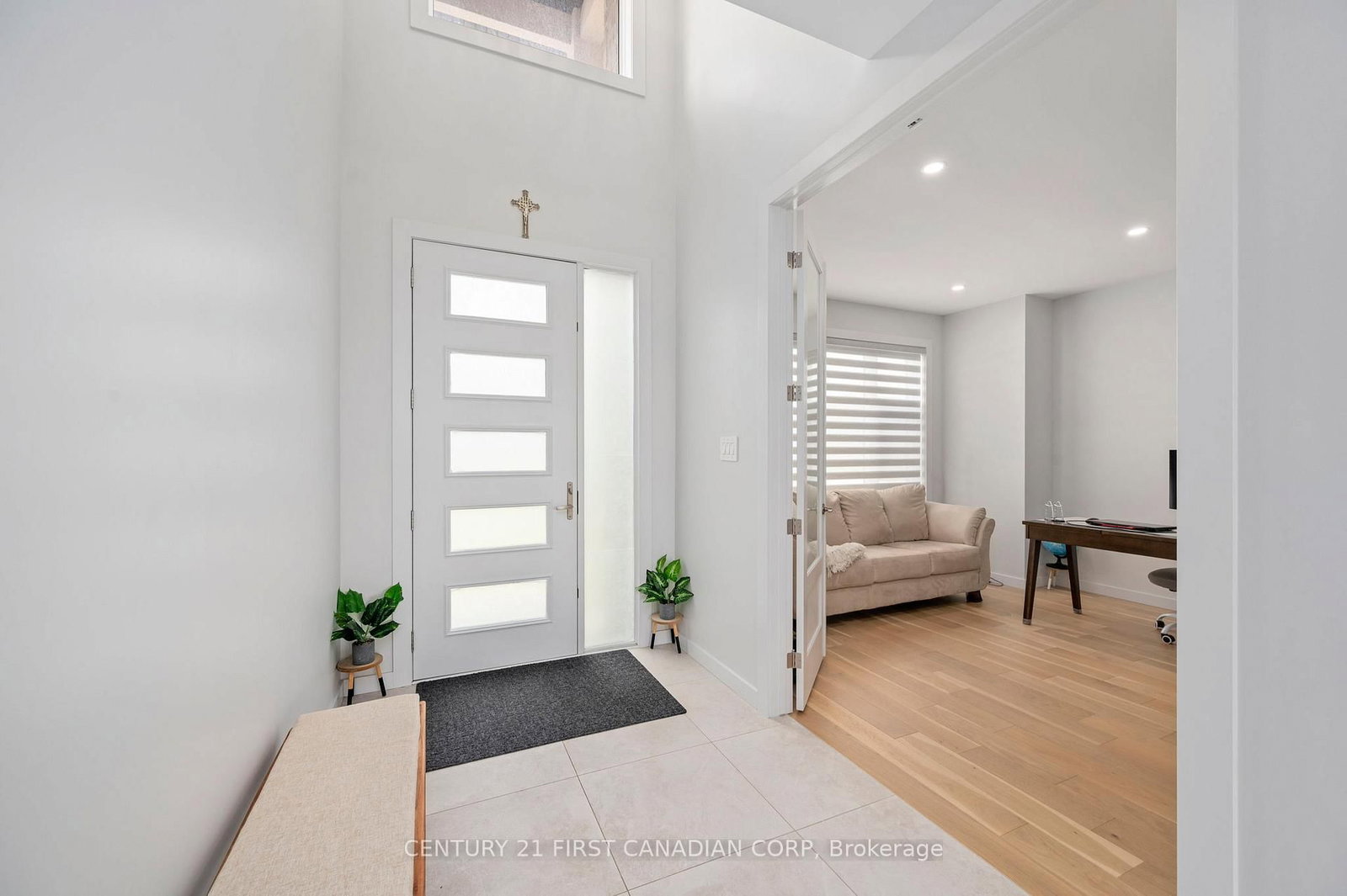 Listing Image 3