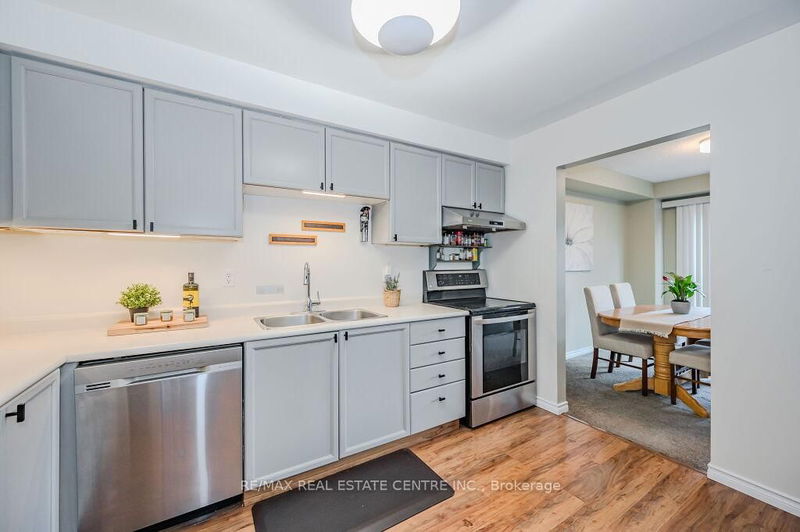 home for sale on 194-302 College Avenue W