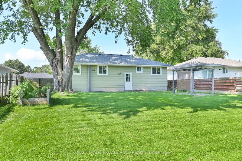 35 Graham Rd  Quinte West, K8V 5X7 | Image 32