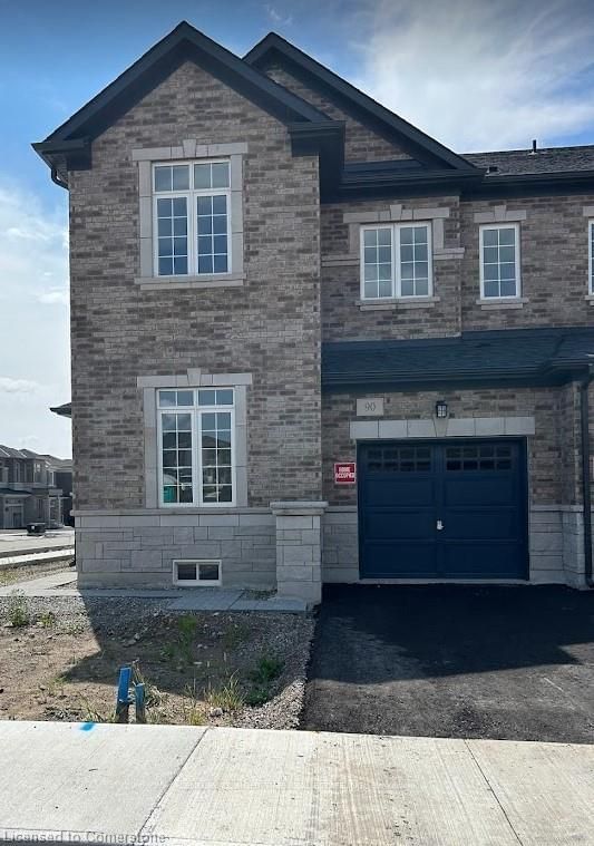 home for lease on 90 GLEDHILL Crescent
