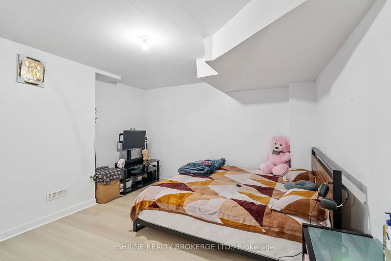 1552 Sandridge Ave  London, N5X 0G5 | Image 34