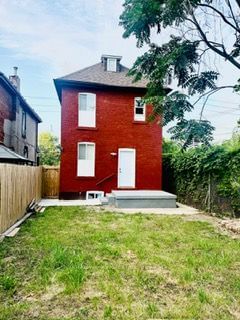 922 Burlington St E Hamilton, L8L 4K4 | Image 2