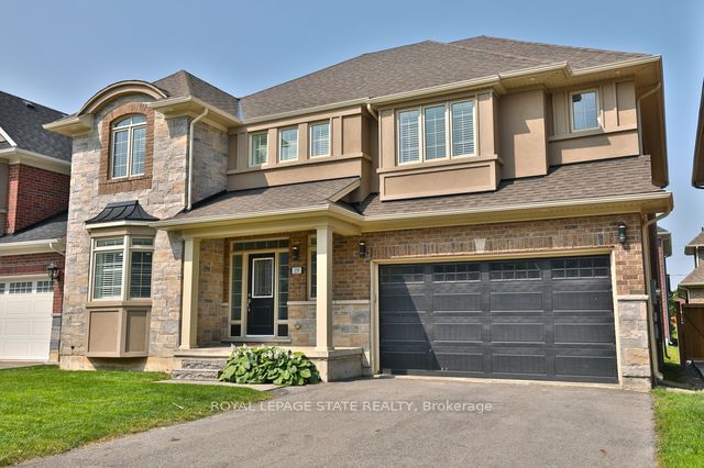 home for lease on 259 Moorland Crescent