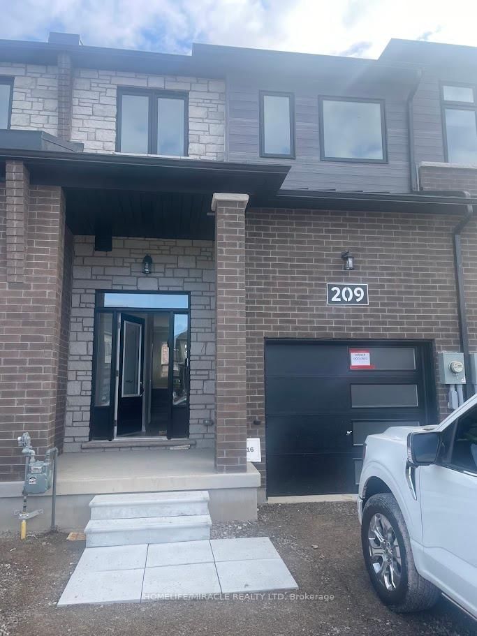 home for lease on 209 Lormont Boulevard