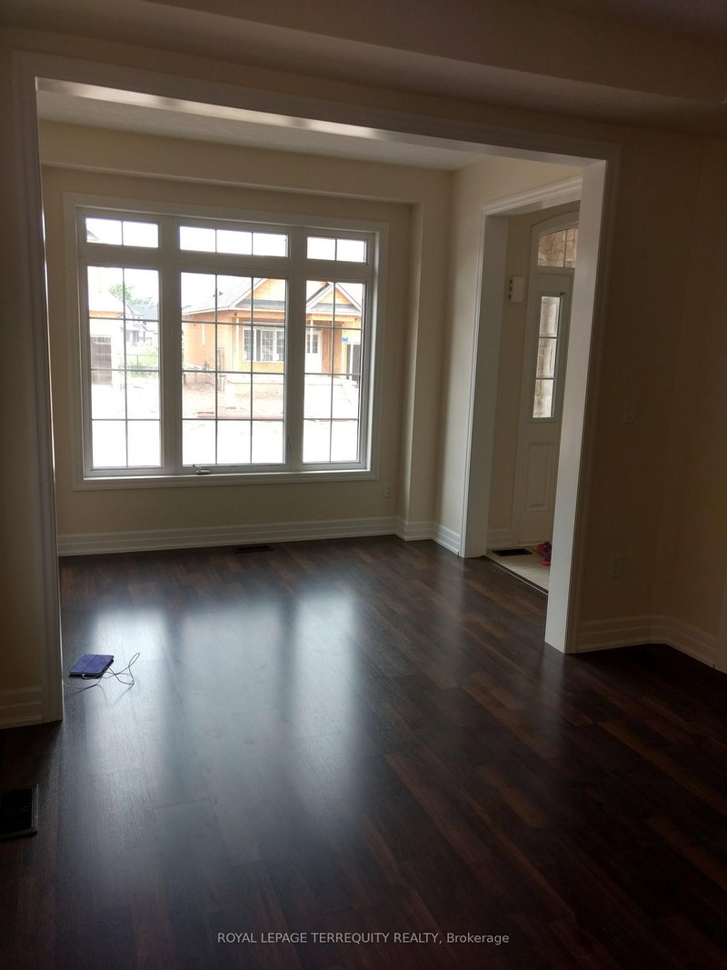 4516 Eclipse Way, Niagara Falls, L2G 0X4 | Image 2