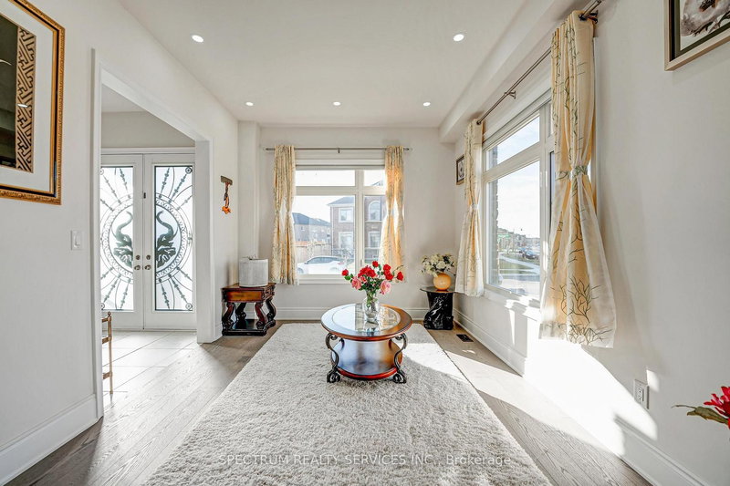 195 Granite Ridge Tr, Hamilton, L0R 2H7 | Image 3