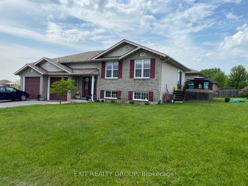 27 Belvedere Rd  Quinte West, K8V 4A9 | Image 1