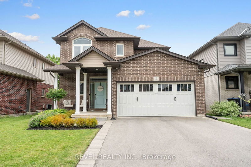 home for sale on 8 Bergenstein Crescent