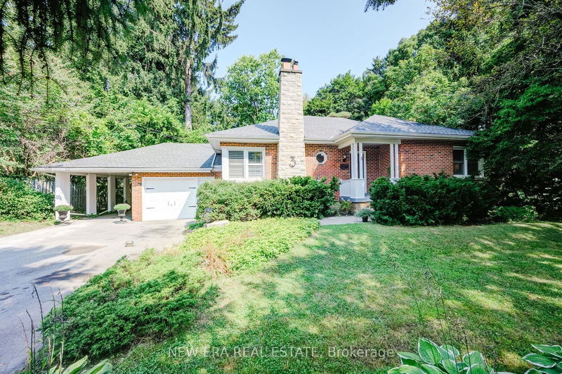 3 Fallsview Rd  Hamilton, L9H 5J7 | Image 1