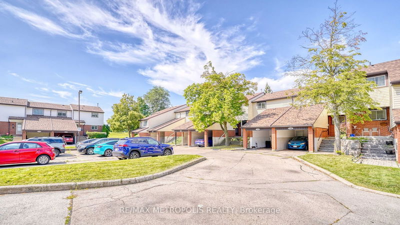 home for lease on 33-900 Limeridge Road E