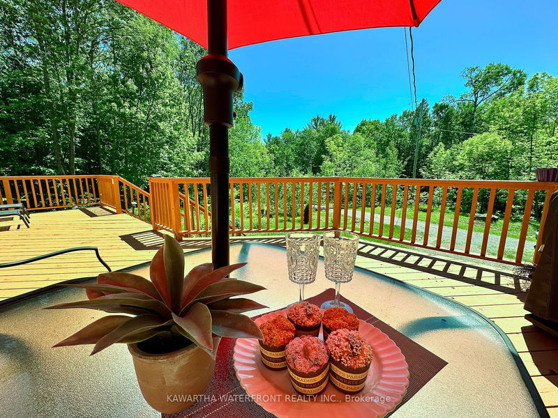 home for sale on 1118 English Circle