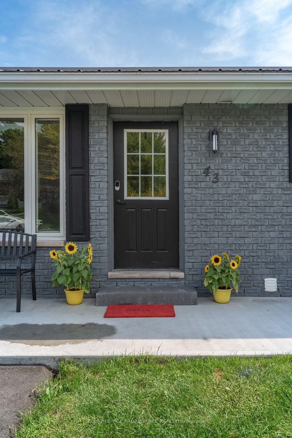 Listing Image 5
