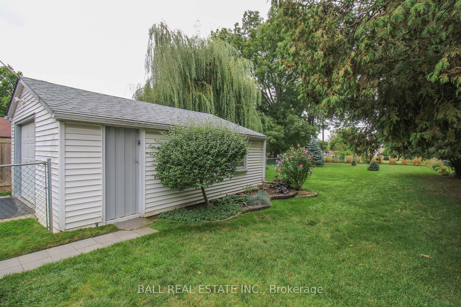Listing Image 13