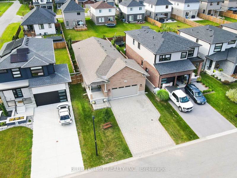 3 McNeil St  Strathroy-Caradoc, N0L 1W0 | Image 38