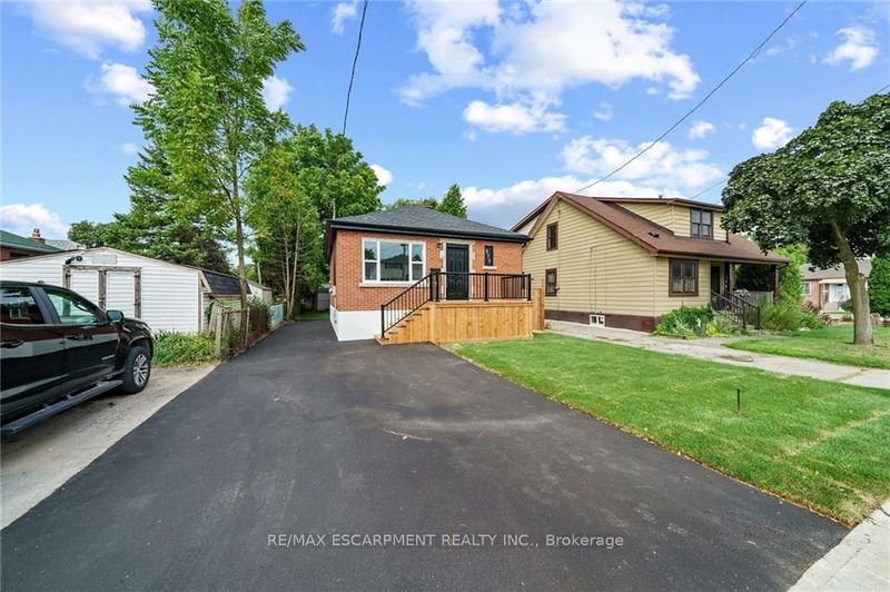 875 Fennell Ave E Hamilton, L8V 1W3 | Image 2