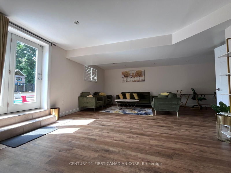 27 Rexway Rd  London, N6G 3C1 | Image 24