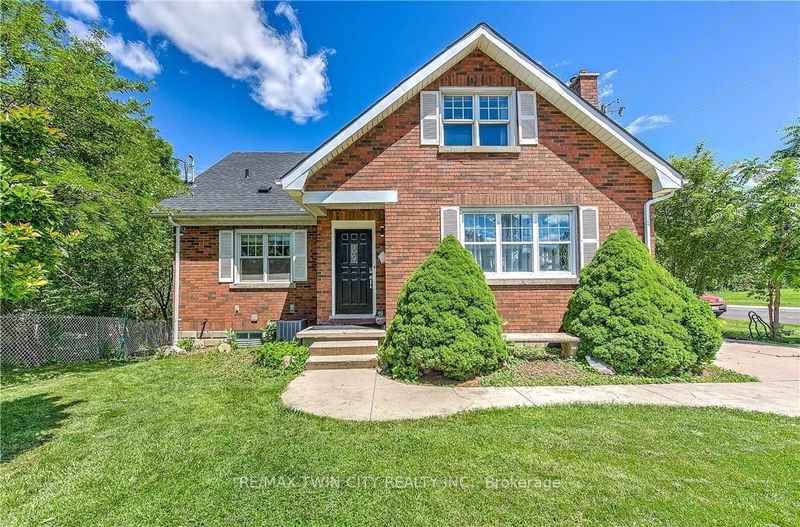 home for sale on 32 Base Line Road E