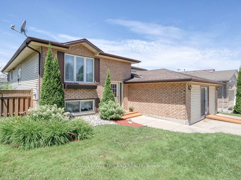 10 Pinehurst Dr  Woodstock, N4S 8V6 | Image 1