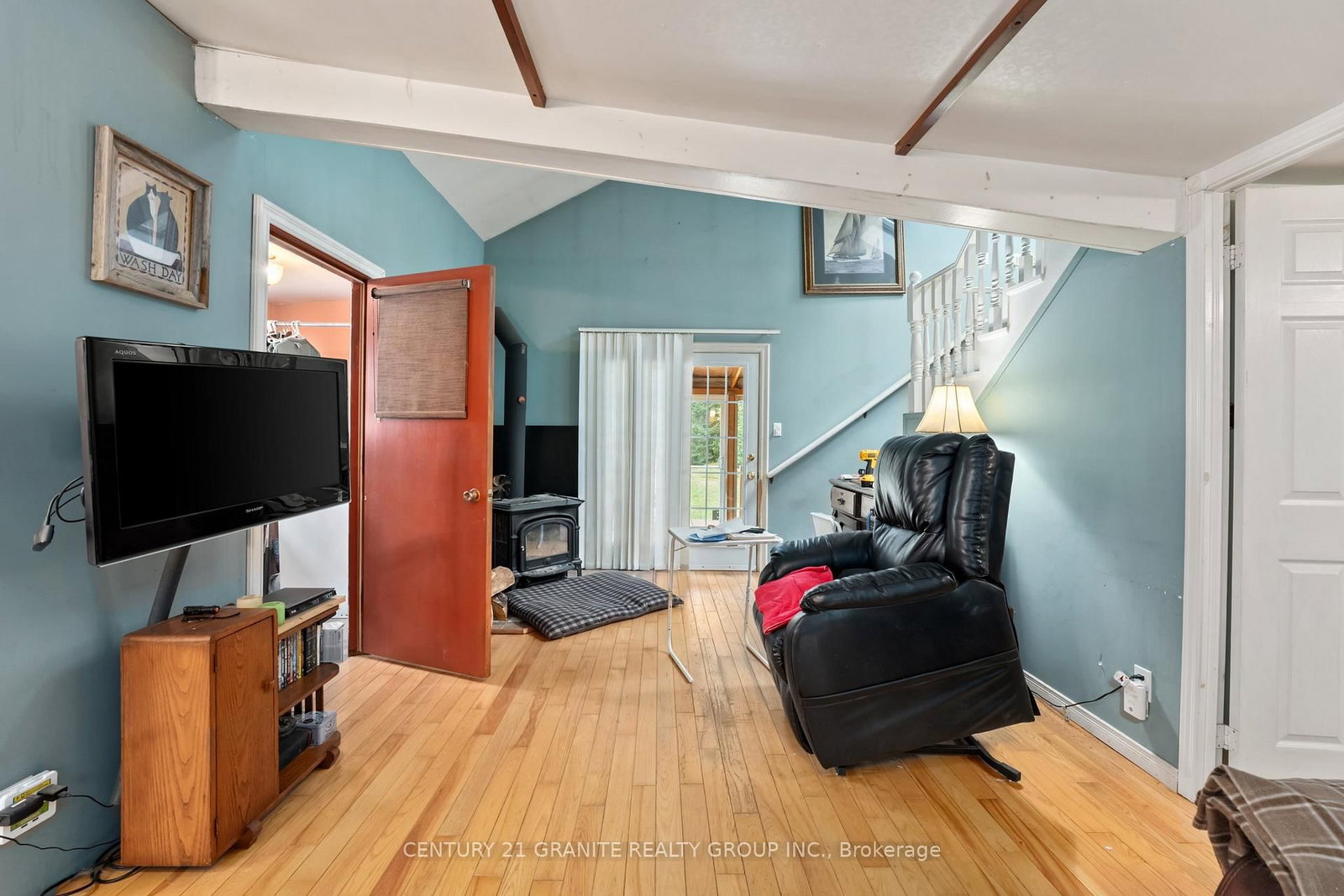 Listing Image 7