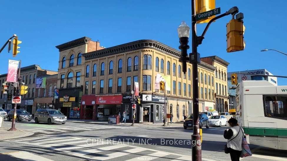 Building in 140 Simcoe Street