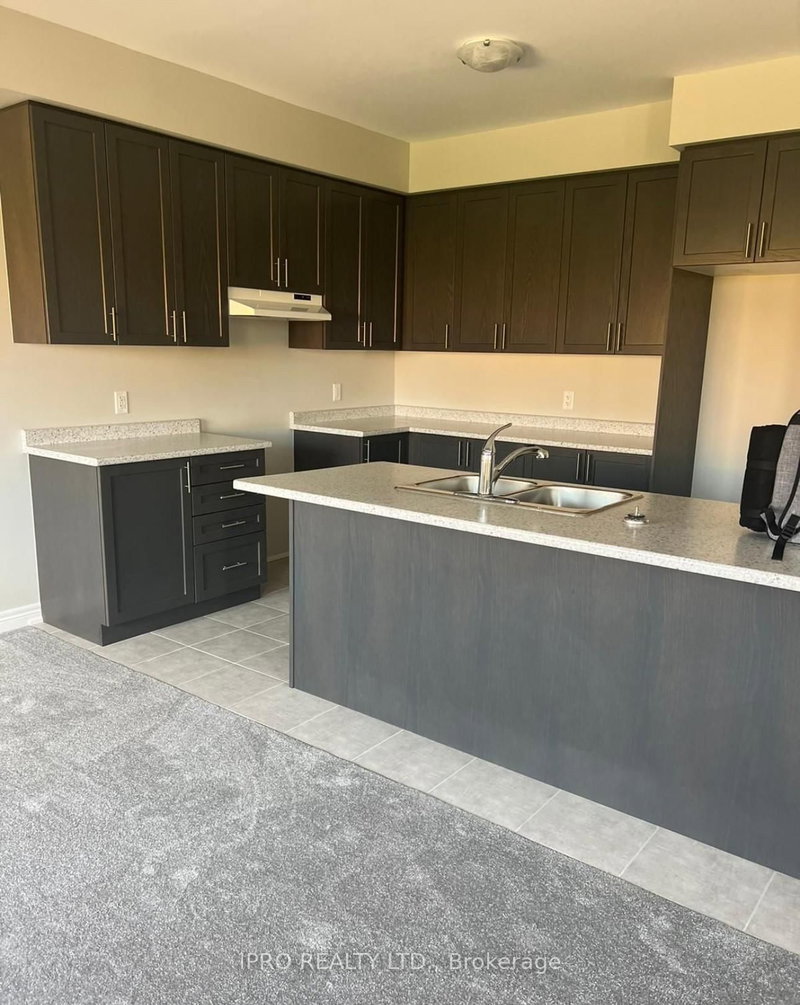 83 Pinot Cres, Hamilton, L8E 0J9 | Image 2