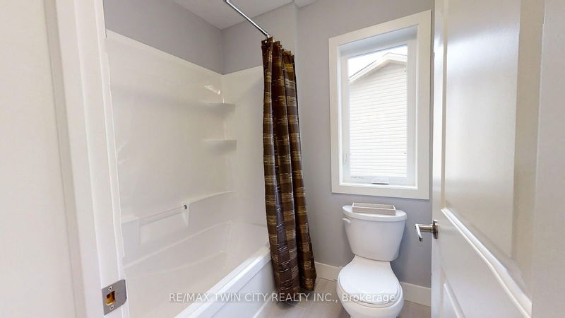 2294 Southport Cres N London, N6M 0A1 | Image 13