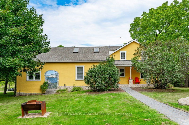 home for sale on 4888 Tufford Road N