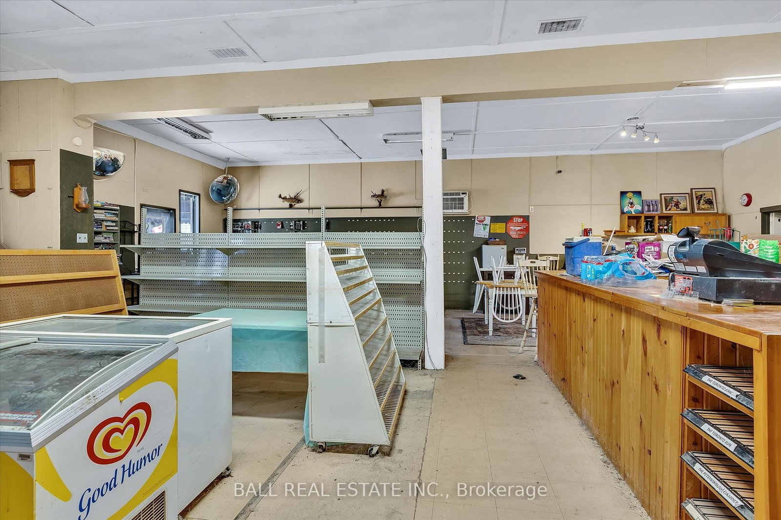 Listing Image 7