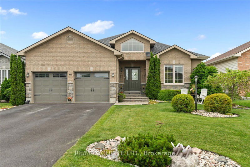 49 MAPLEHURST Cres  Prince Edward County, K0K 3L0 | Image 1