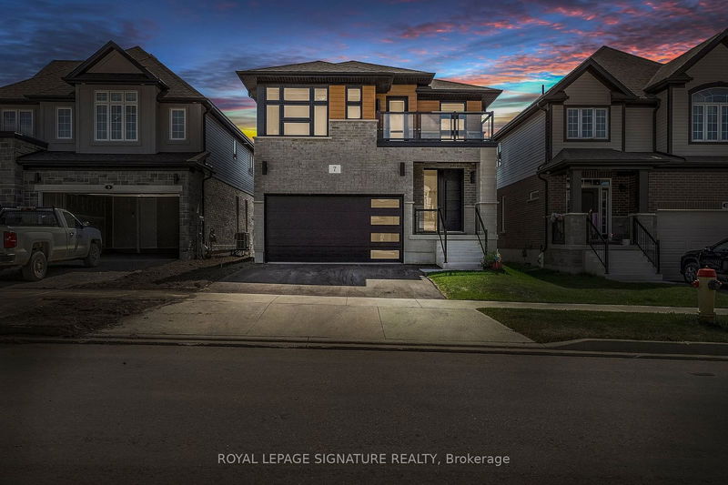 home for lease on 7 Carina Street