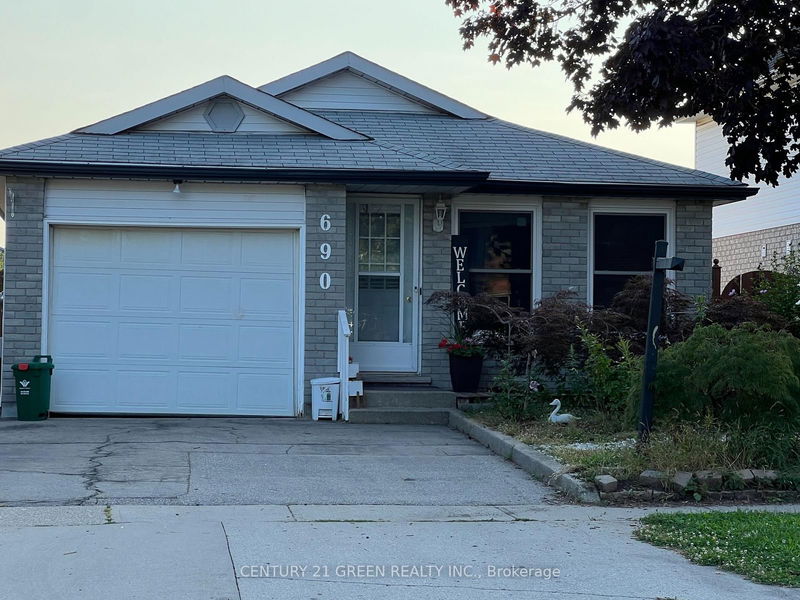 home for lease on Main-690 Elgin Street N