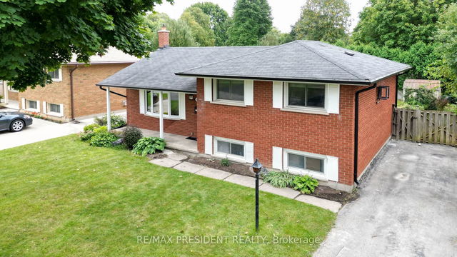 1256 Victoria Drive