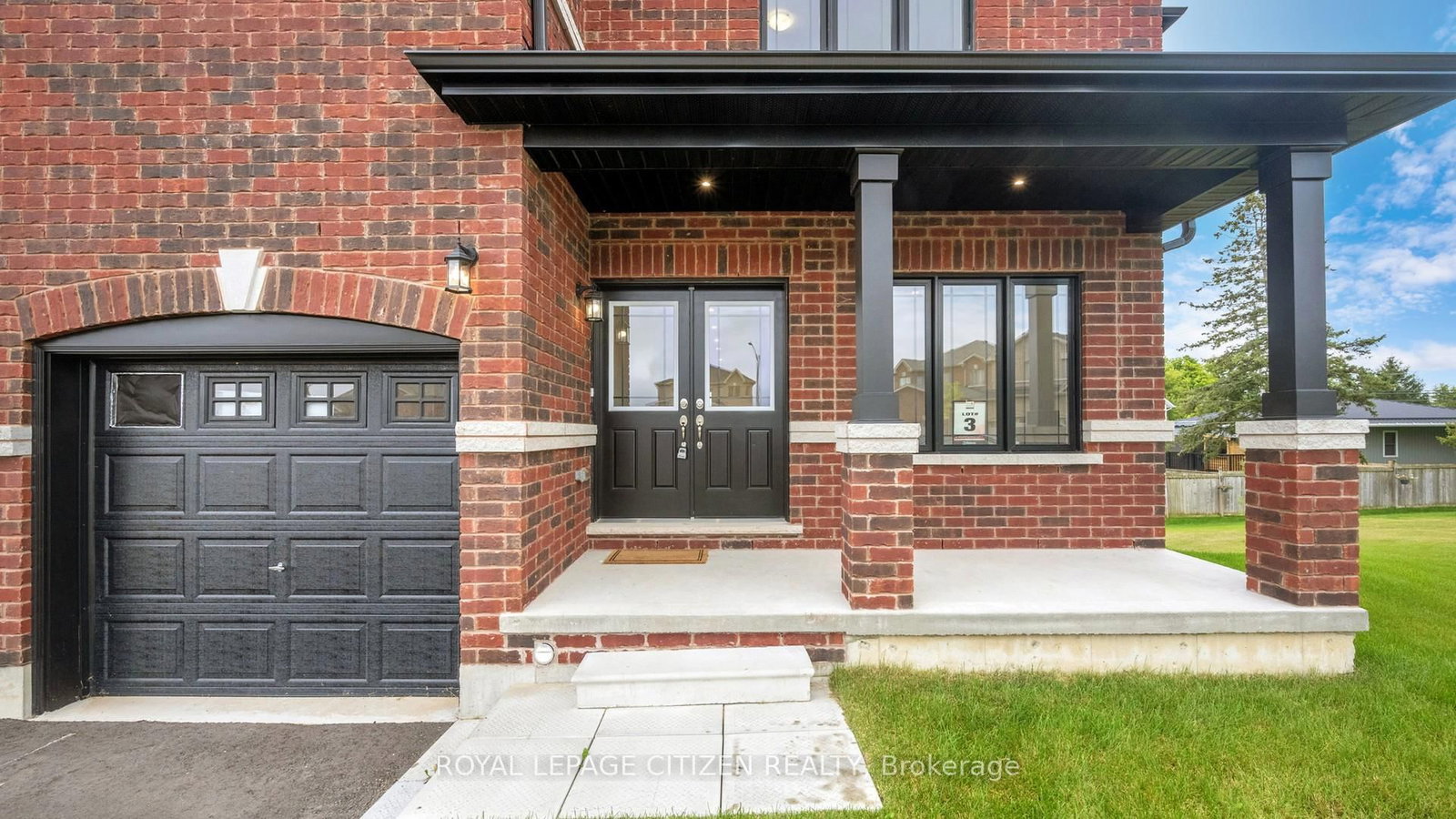 Listing Image 4