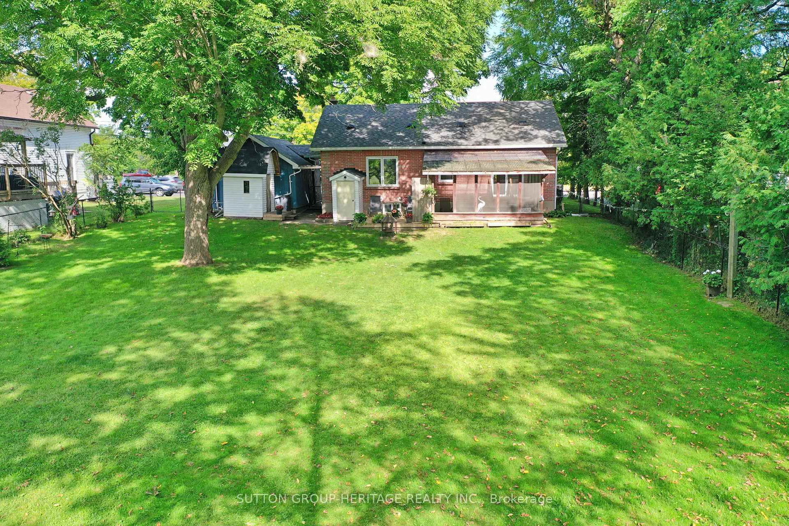 Listing Image 7