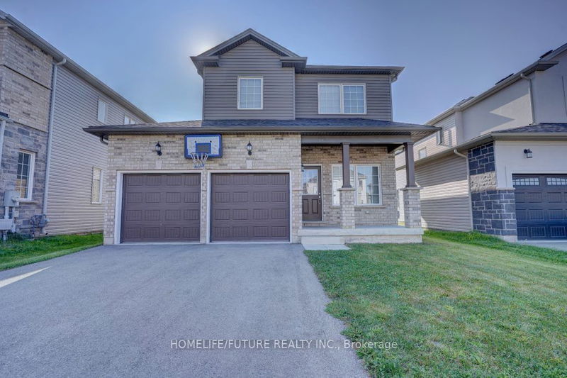 243 Bethune Ave  Welland, L3B 0H6 | Image 1