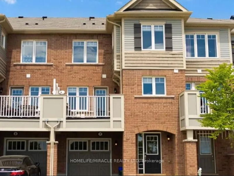home for lease on 7 Outlook Terrace