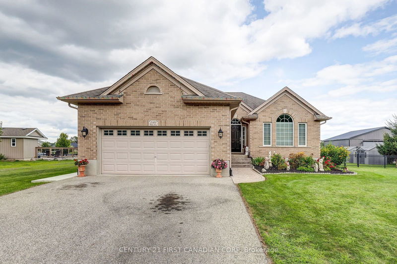 5160 Wales Cres  Aylmer, N5H 2R2 | Image 1