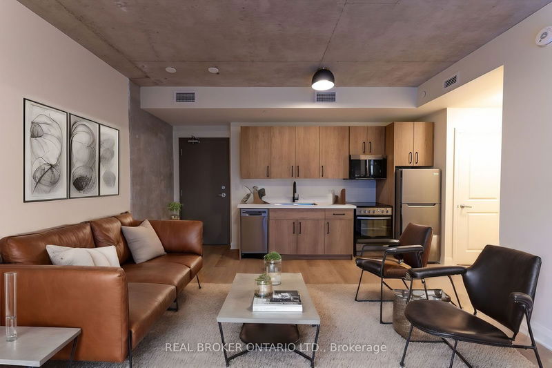 home for lease on 304-11 Robert Street