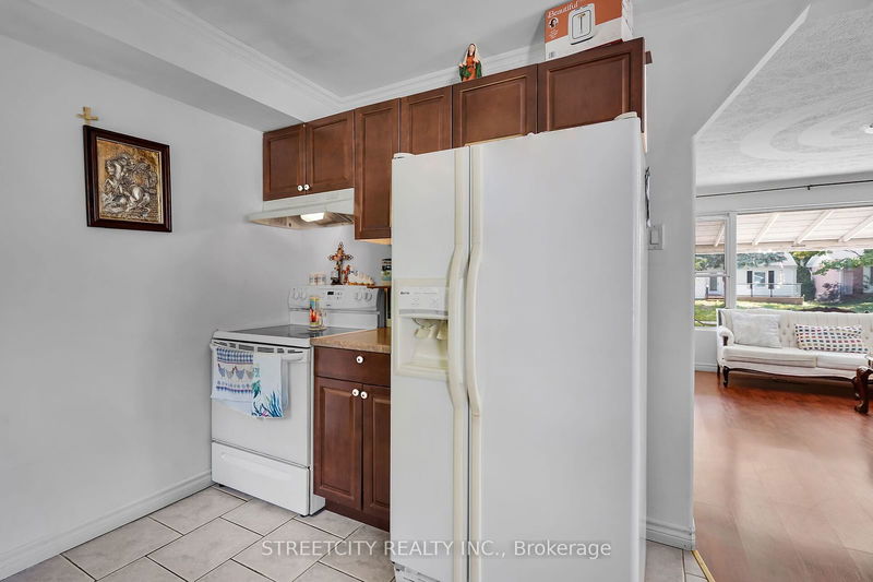 1314 Hillcrest Ave  London, N5Y 4N5 | Image 11