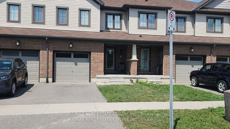 home for lease on 80 Scarletwood Street