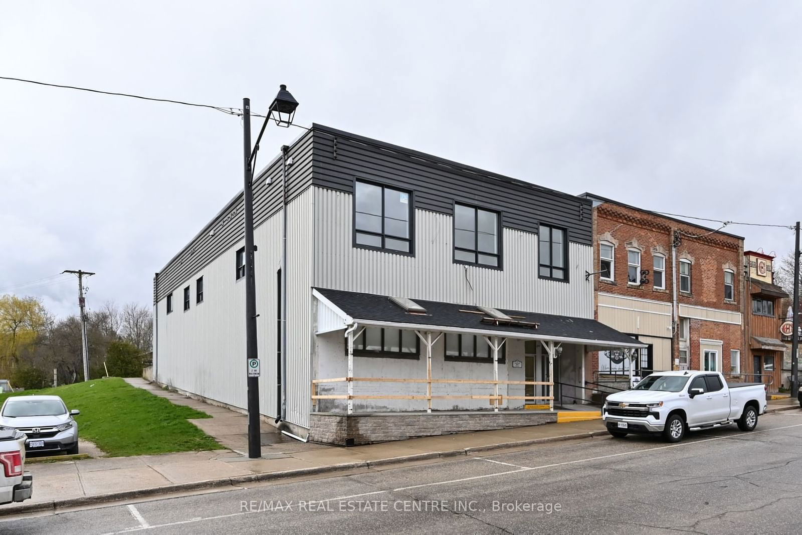 Building at 8 Main Street, East Luther Grand Valley, Grand Valley