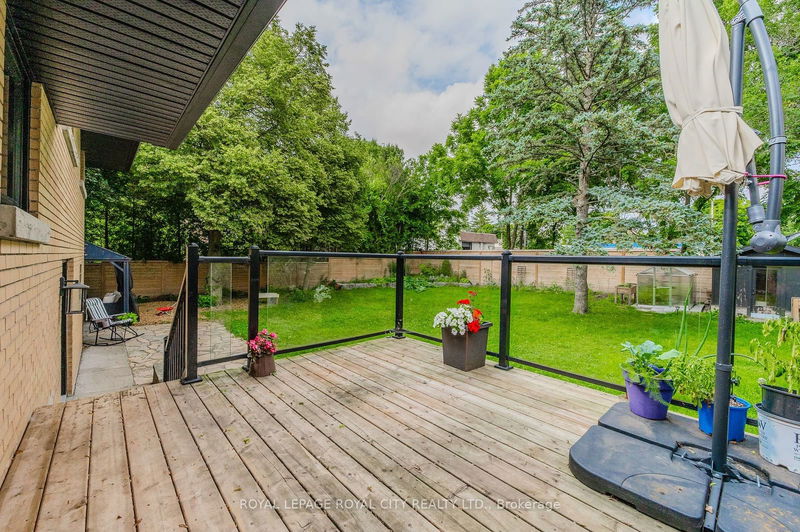 1735 Queenston Rd  Cambridge, N3H 3M3 | Image 35