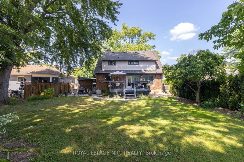 15 Rosewood Ave  Welland, L3C 4A6 | Image 33